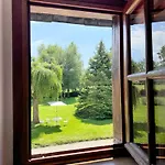 Сasa de vacaciones Le Malis - Charming Half-timbered Family House With Large Garden