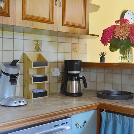 Σπίτι διακοπών Le Malis - Charming Half-timbered Family House With Large Garden *