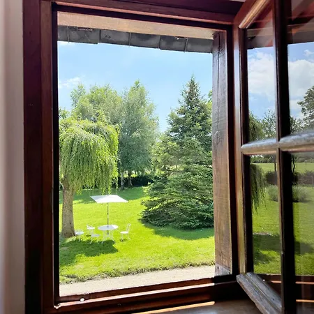 Σπίτι διακοπών Le Malis - Charming Half-timbered Family House With Large Garden