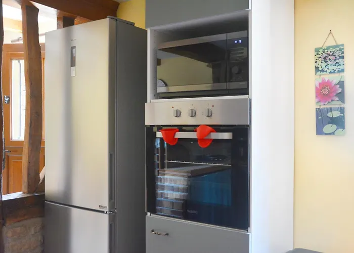 Le Malis - Charming Half-timbered Family House With Large Garden