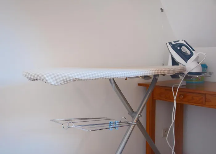 Le Malis - Charming Half-timbered Family House With Large Garden